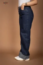 Folded Jeans - Image 3